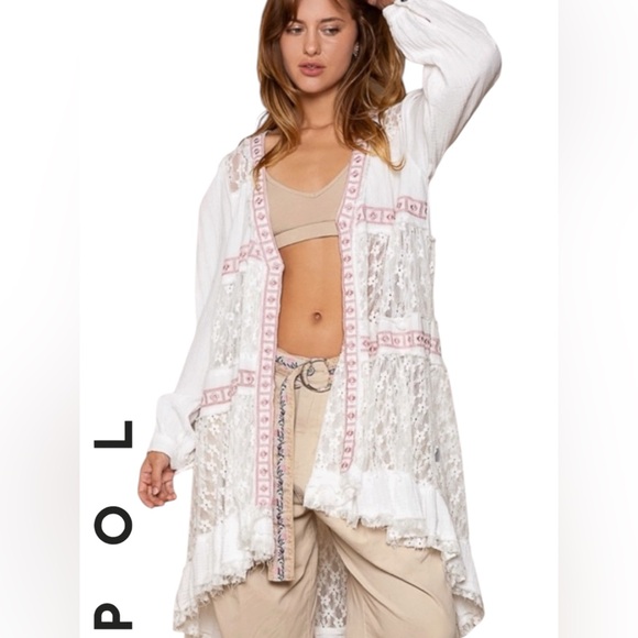 POL Other - POL Tiered Ditsy Print Long Sleeve Lace Embroidered Kimono